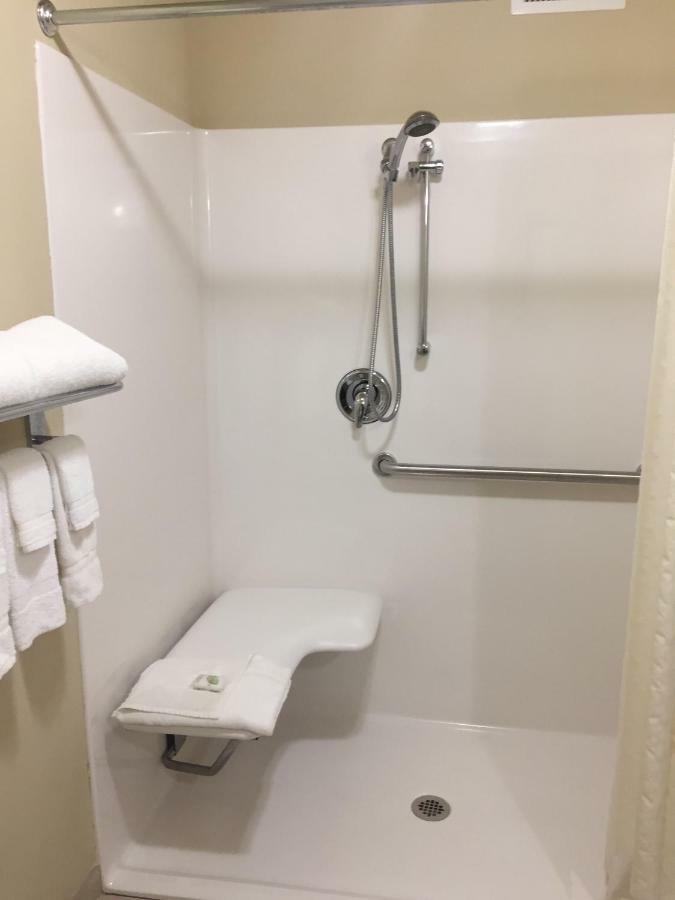 Cobblestone Inn & Suites - Bloomfield المظهر الخارجي الصورة